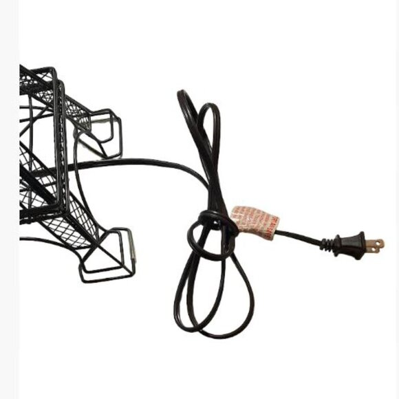 Unbranded Eiffel Tower Table Lamp Base with Black and Gold Drum Style Lampshade - Picture 5 of 10